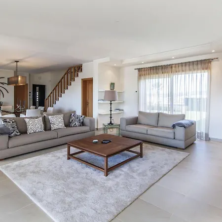 Villa Del Rey Ii